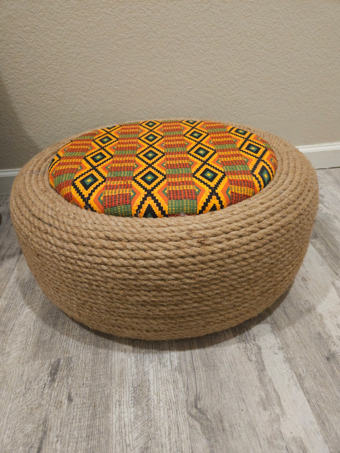 Lohan Heritage Pouf